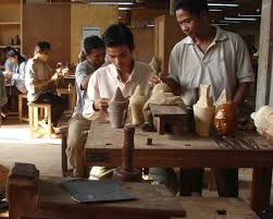 Artisans_dYAngkor_Stung_Thmey_Street.jpg