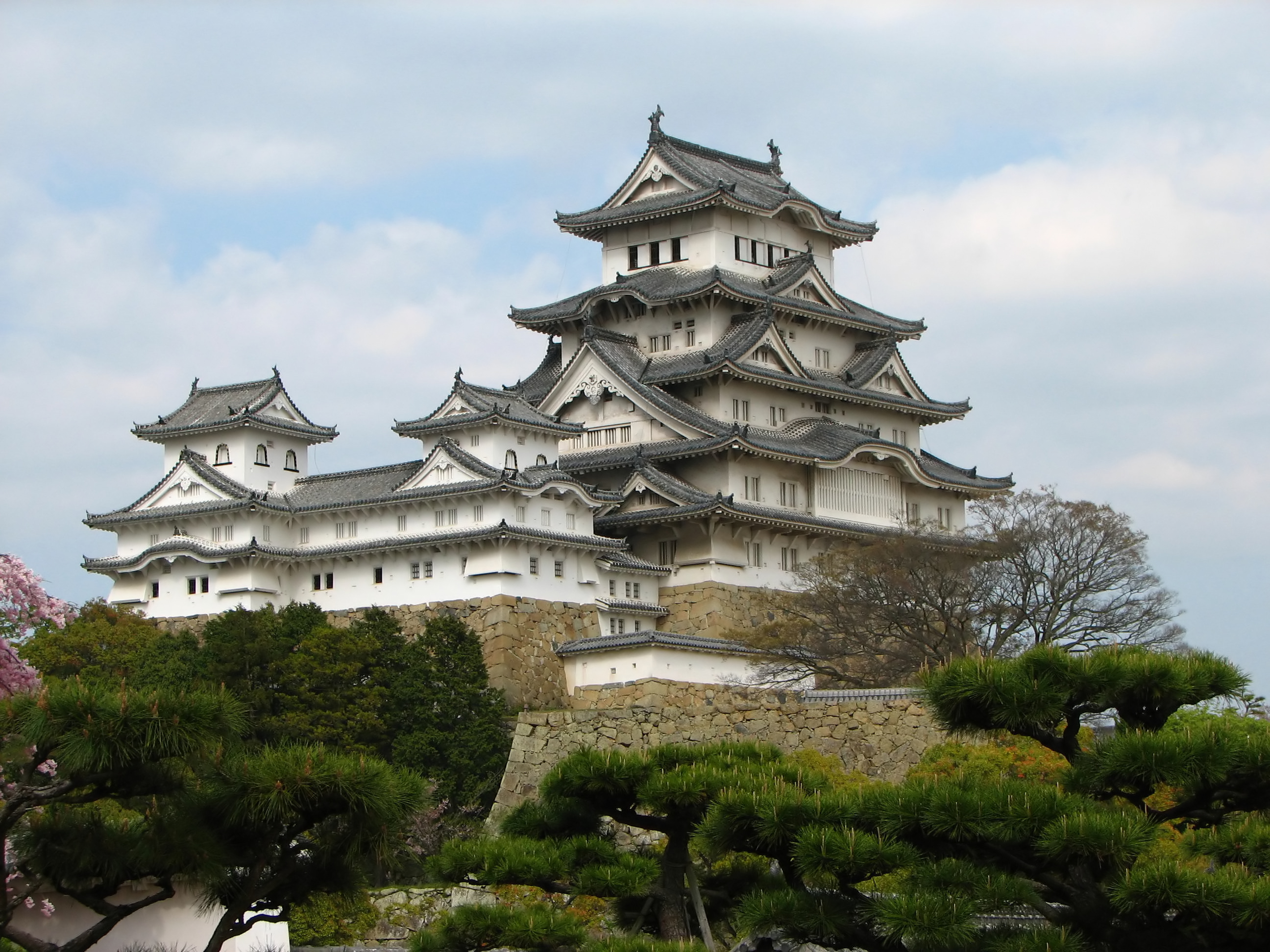 Himeji_Castle.jpg