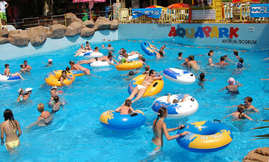 antalya-dedeman-aquapark-yanginda-kul-oldu-1436.jpg