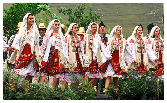 The_Traditional_Crafts_Fair_-_Bucharest.jpg