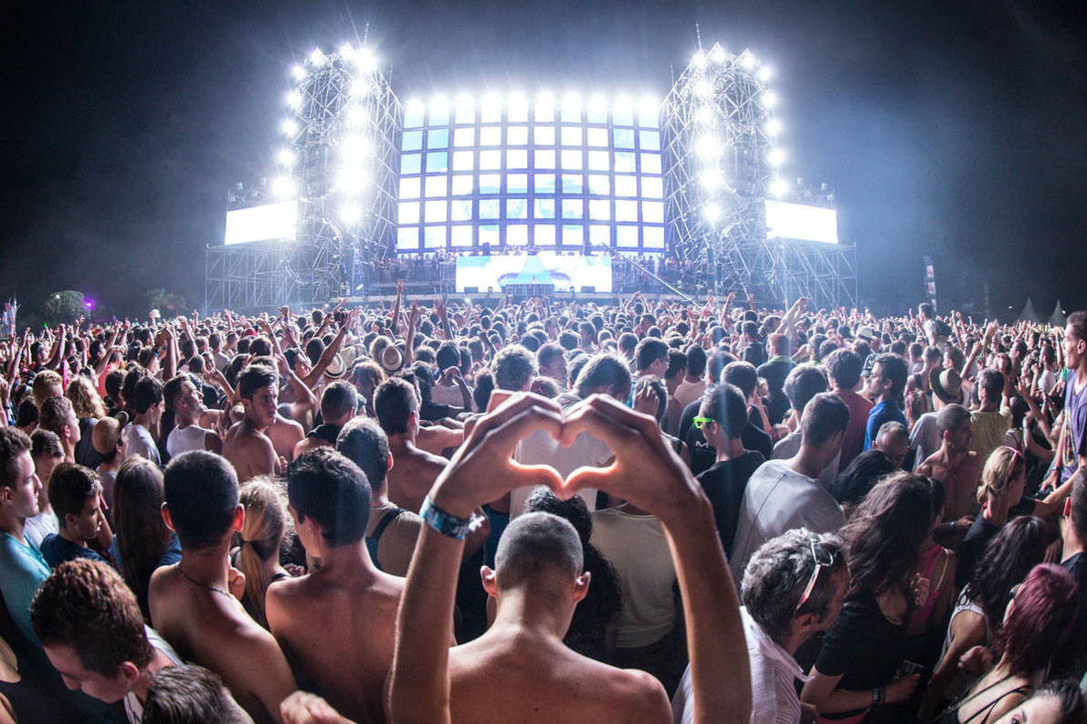 iceland-airwaves-festival-best-summer-music-festivals.jpg